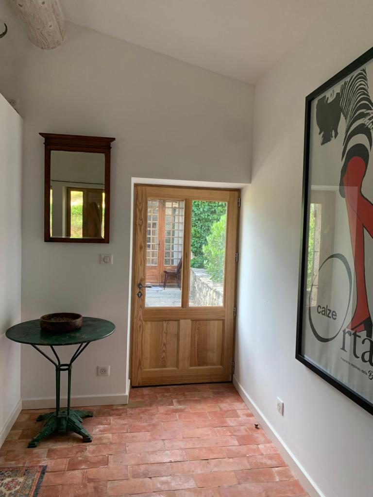Bergerie Bed & Breakfast Montjustin ภายนอก รูปภาพ